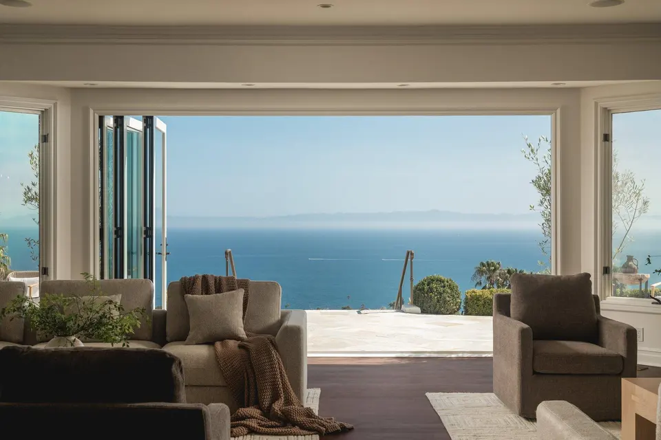 An uninterrupted ocean outlook