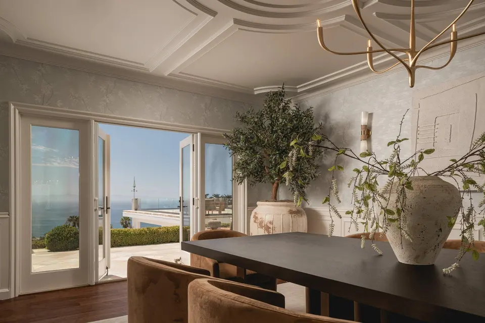 Dining with a coastal outlook