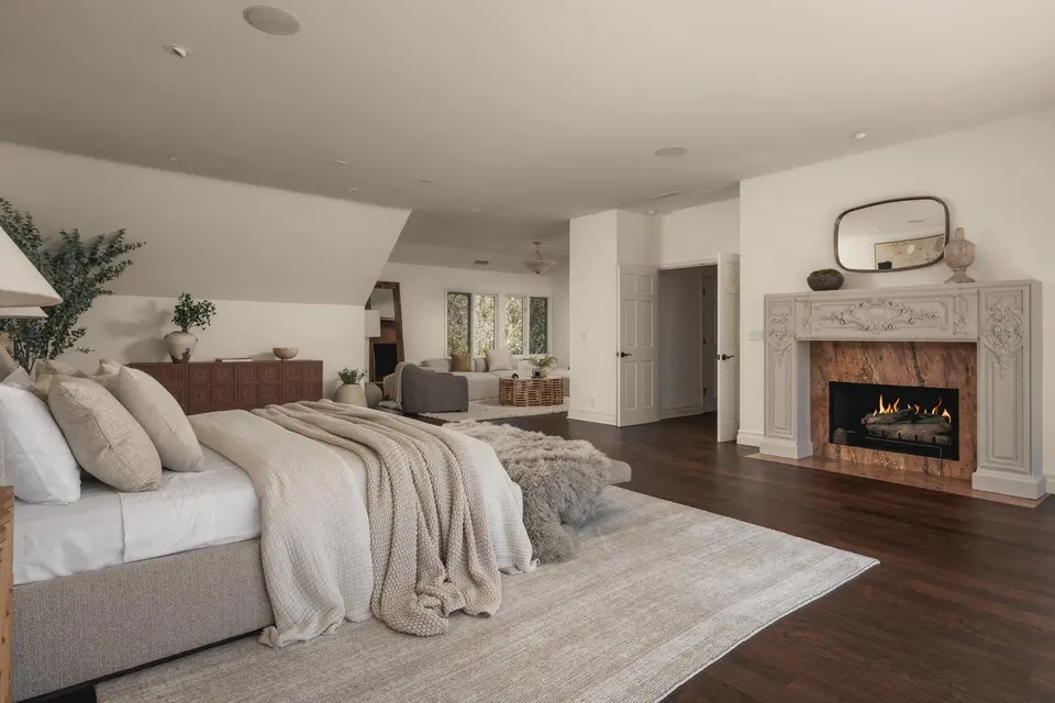 Bedroom and fireplace